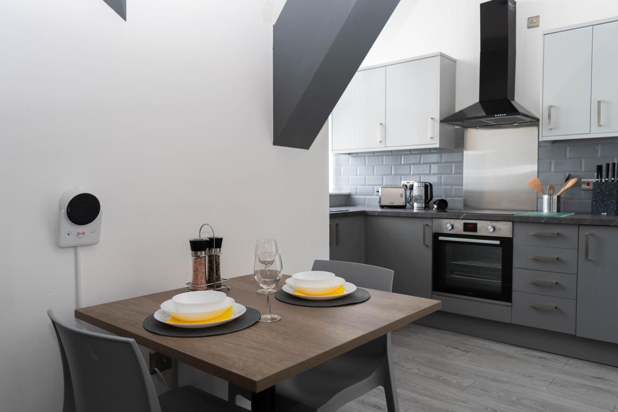 Sky Apartments Bradford  Room photo